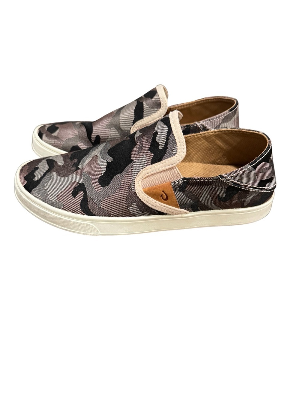 Olukai Women’s Size 7.5 Pehuea Pa’i Slip-On Shoes Soft Pink Camo